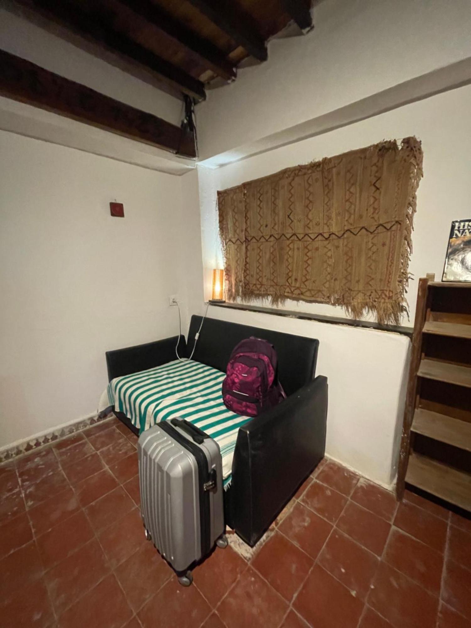 Dar El Pirata Hostel Assilah Extérieur photo